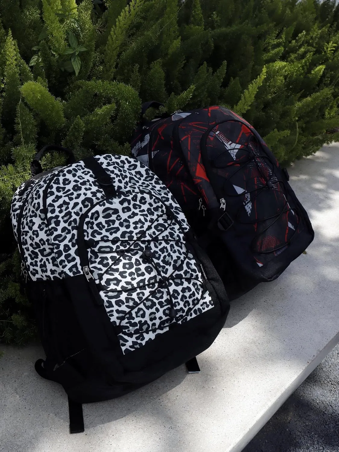 Choco Mocha Cow Print Backpack for Teen Girls, Travel School Backpack for Girls Middle School Large Bookbag 18 Inch, Black
